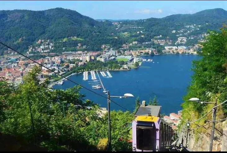 דירה Flat In Como Near To The Lake